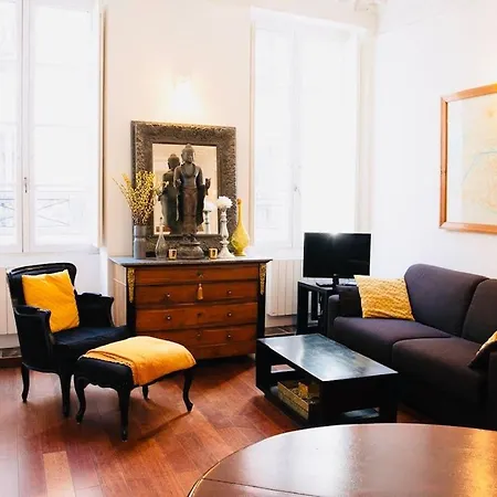 Apartment 1 Bed Sleeps 4 Mezzanine -wifi -tv *