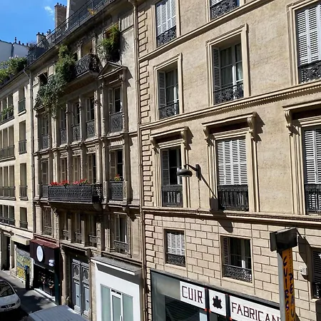 1 Bed Sleeps 4 Mezzanine -wifi -tv Apartment