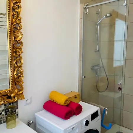 Apartment 1 Bed Sleeps 4 Mezzanine -wifi -tv Paris