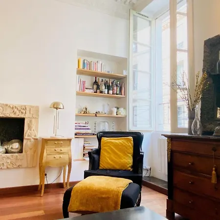 Apartment 1 Bed Sleeps 4 Mezzanine -wifi -tv *