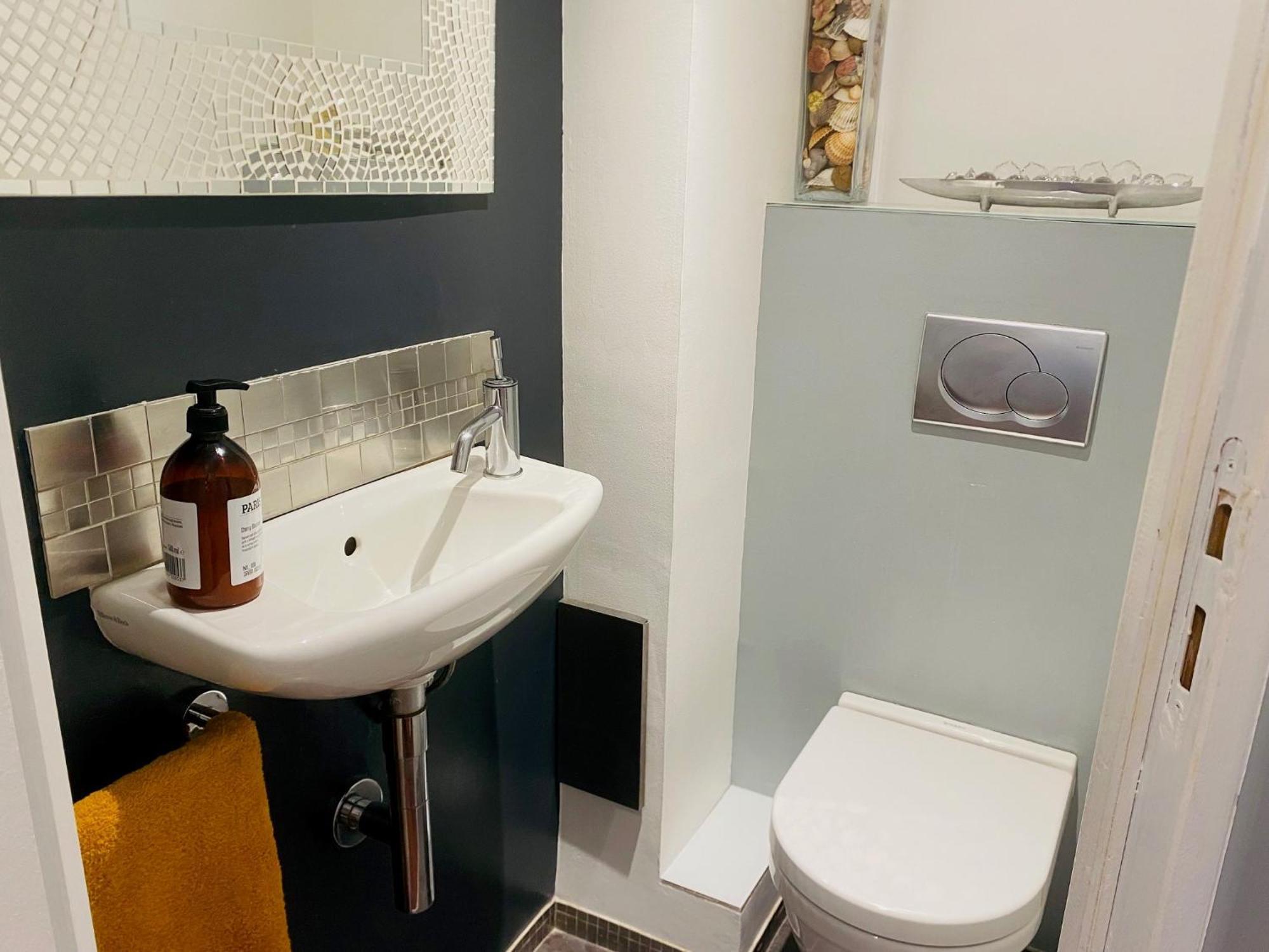 1 Bed Sleeps 4 Mezzanine -wifi -tv * Paris