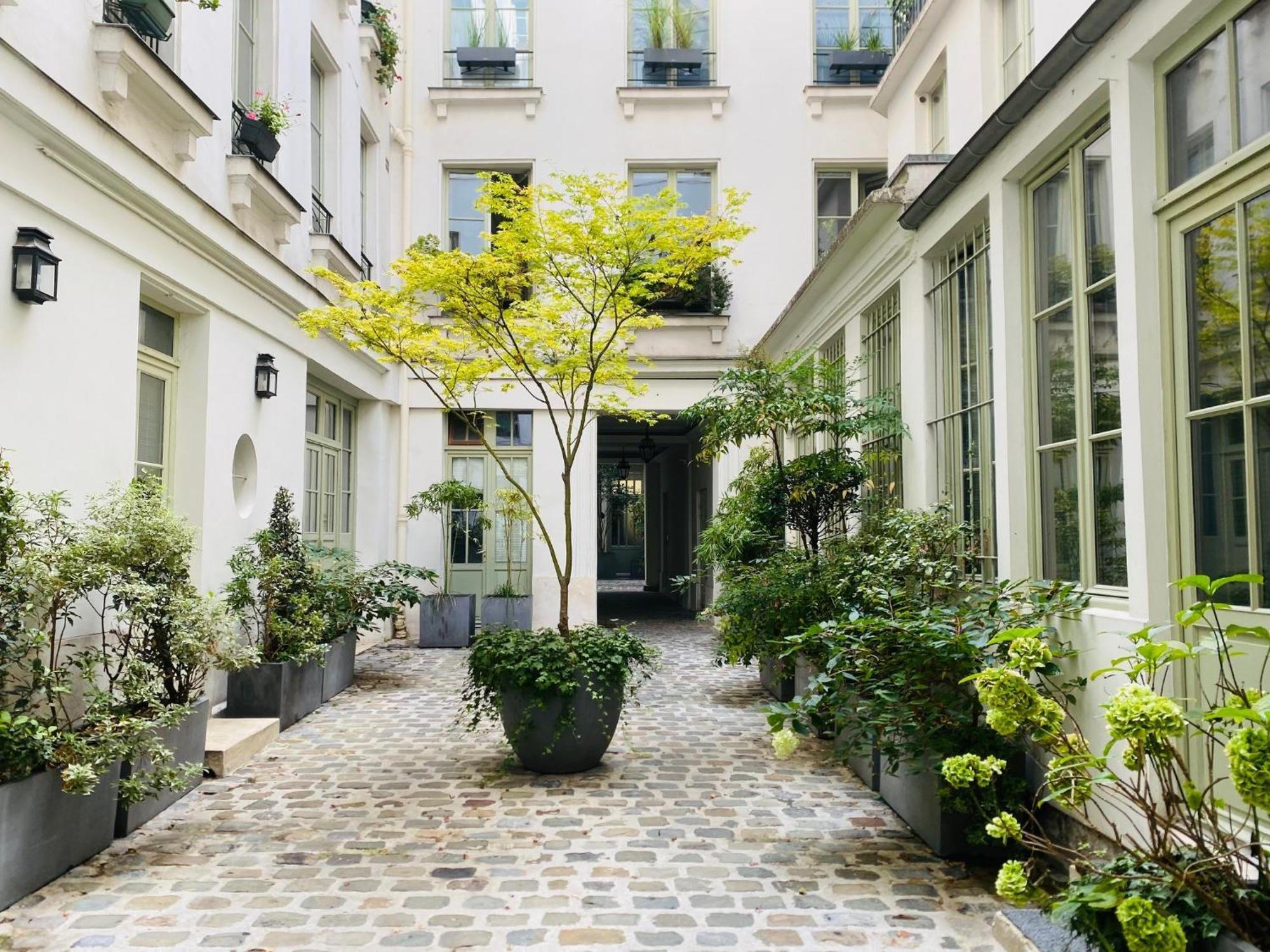 1 Bed Sleeps 4 Mezzanine -wifi -tv *